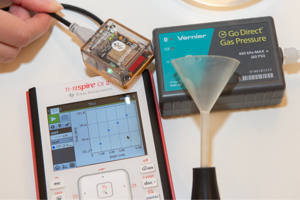 Die Ergebnisse der Druckmessung werden direkt an die Vernier DataQuest™-App übermittelt und können sofort auf einer Vielzahl von Geräten verwendet werden.